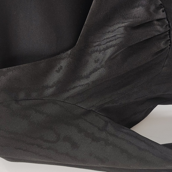 Zara Black Crop Top Size Small Long Sleeve Zip Side With Cups - Picture 4 of 8